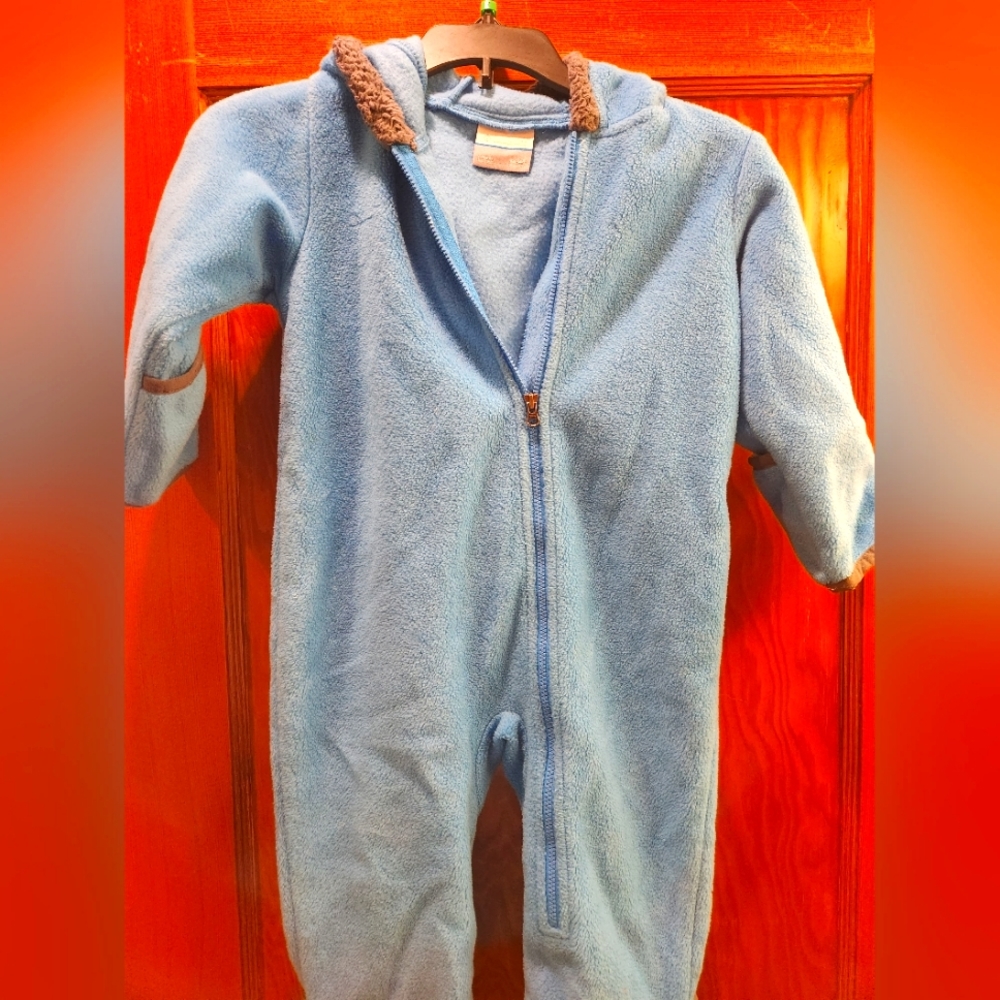 EUC Columbia fleece suit 18-24 m